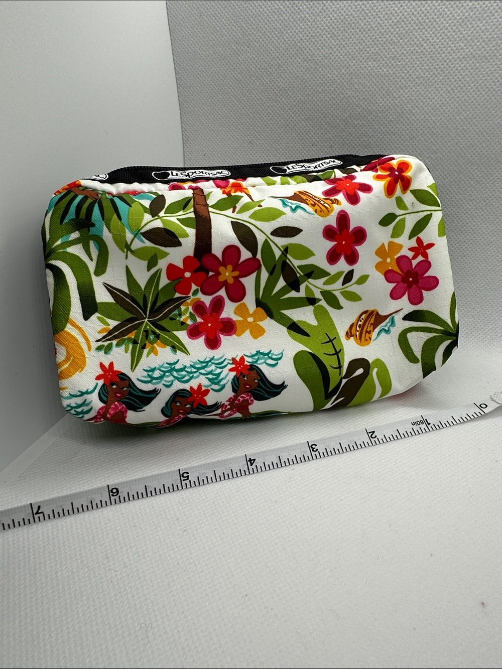 LeSportsac Floral Tropical Hawaii Exclusive Pouch (83)